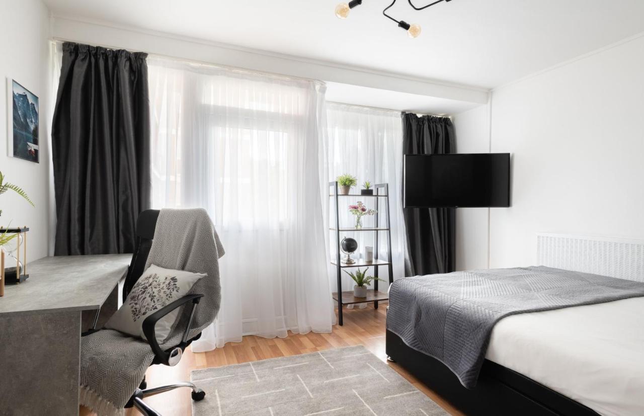 Spacious And Modern 4 Bed Apartment Next To Borough Station Londra Exterior foto