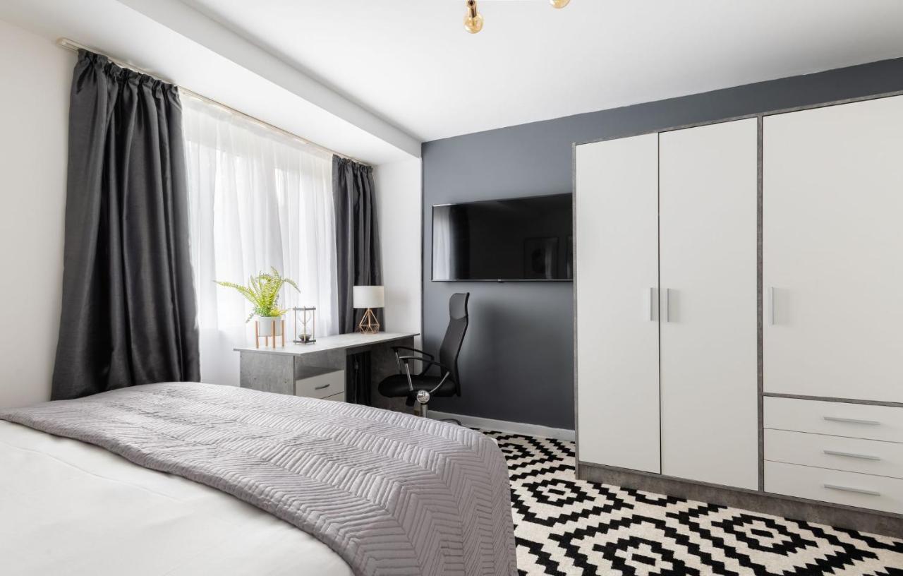 Spacious And Modern 4 Bed Apartment Next To Borough Station Londra Exterior foto